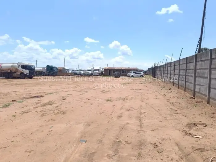 Commercial Stand for Sale in Aspindale Park, Harare