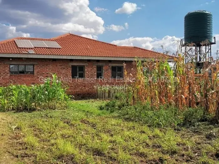 5 Bedroom House for Sale in Sandton Park, Harare