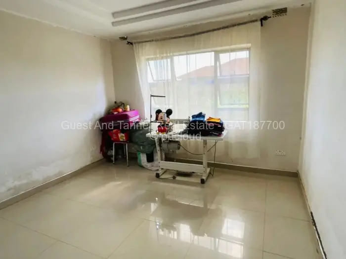 5 Bedroom House for Sale in Sandton Park, Harare