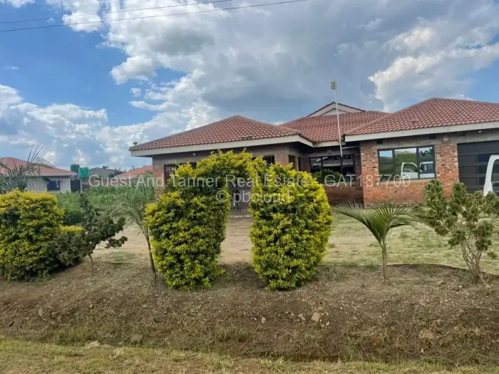 5 Bedroom House for Sale in Sandton Park, Harare