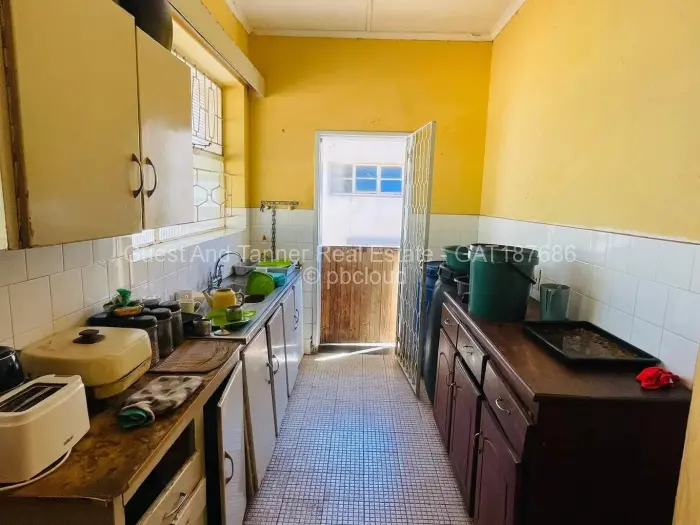 5 Bedroom House for Sale in Suburbs, Bulawayo