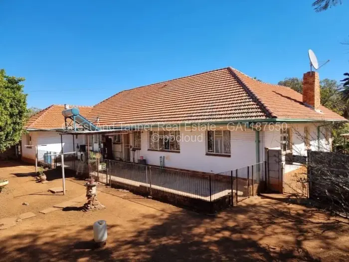 3 Bedroom House for Sale in Newton, Bulawayo