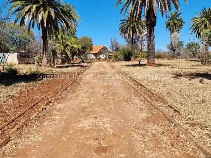 3 Bedroom House for Sale in Newton, Bulawayo