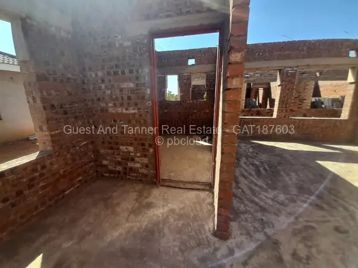 4 Bedroom House for Sale in Adelaide Park, Harare