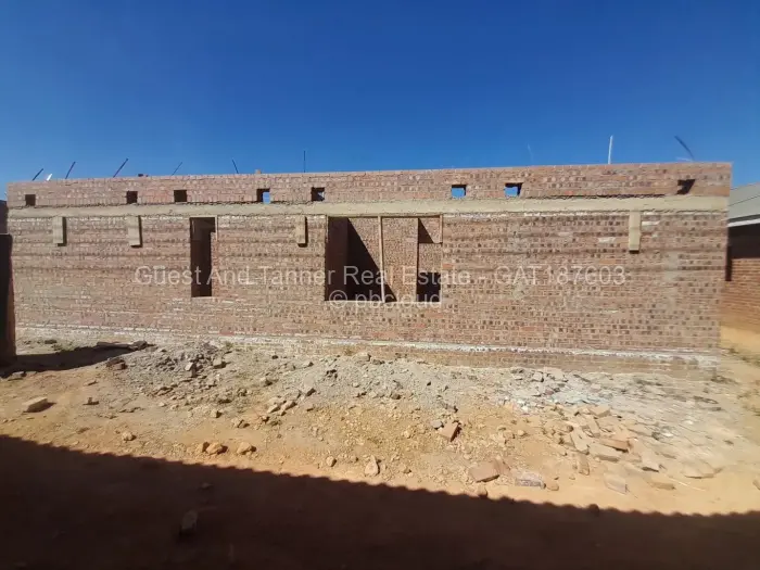 4 Bedroom House for Sale in Adelaide Park, Harare