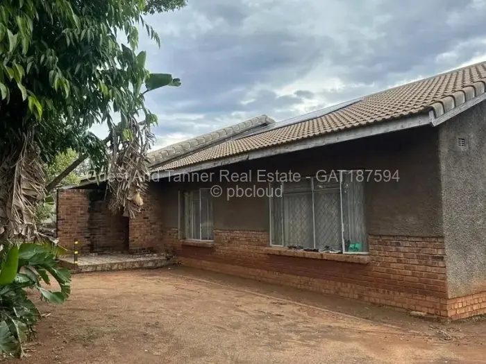 3 Bedroom House for Sale in Newton West, Bulawayo