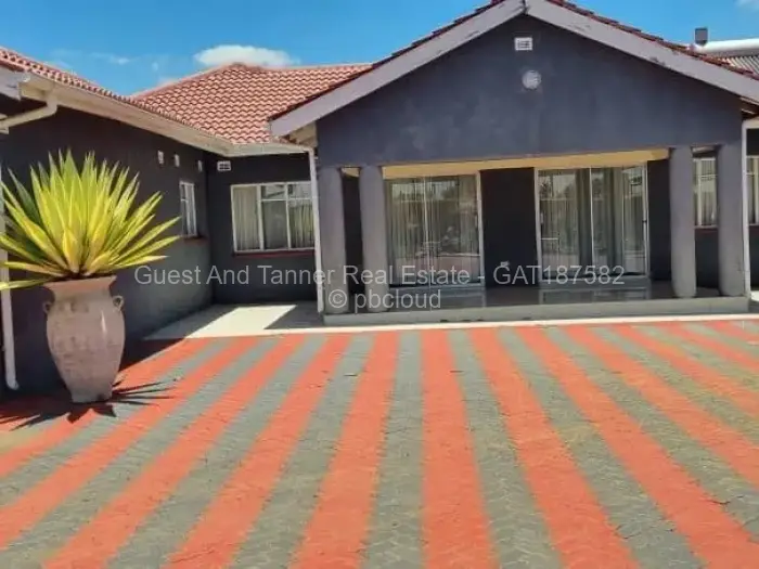 4 Bedroom House for Sale in Norton, Norton