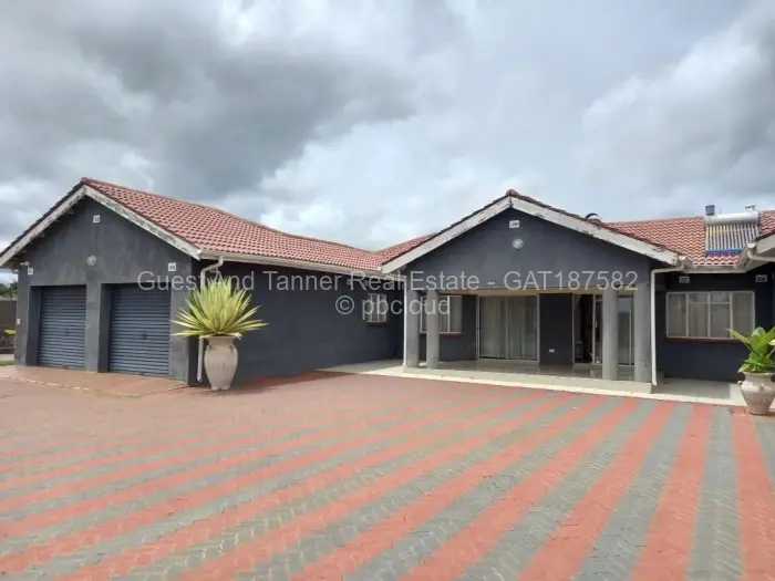 4 Bedroom House for Sale in Norton, Norton