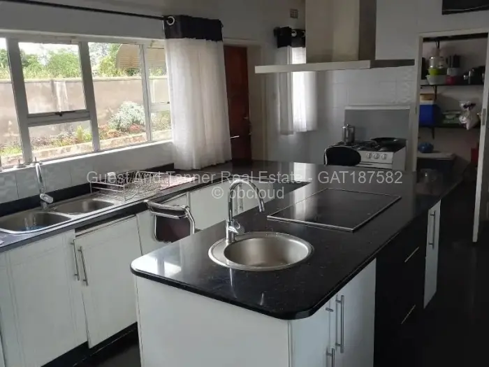 4 Bedroom House for Sale in Norton, Norton