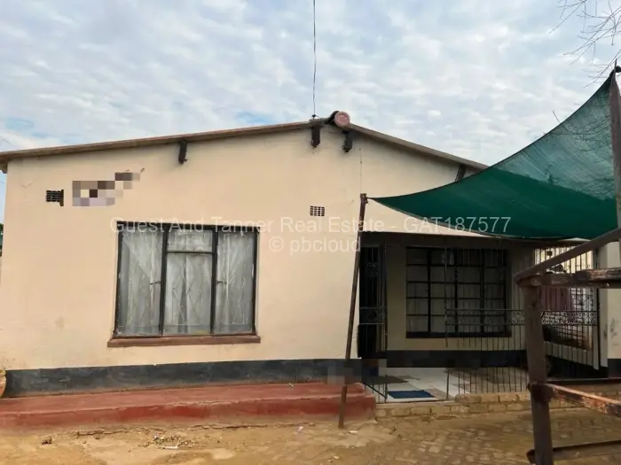 4 Bedroom House for Sale in Nkulumane, Bulawayo