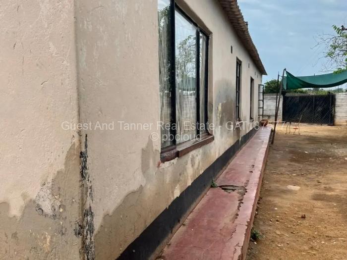 4 Bedroom House for Sale in Nkulumane, Bulawayo
