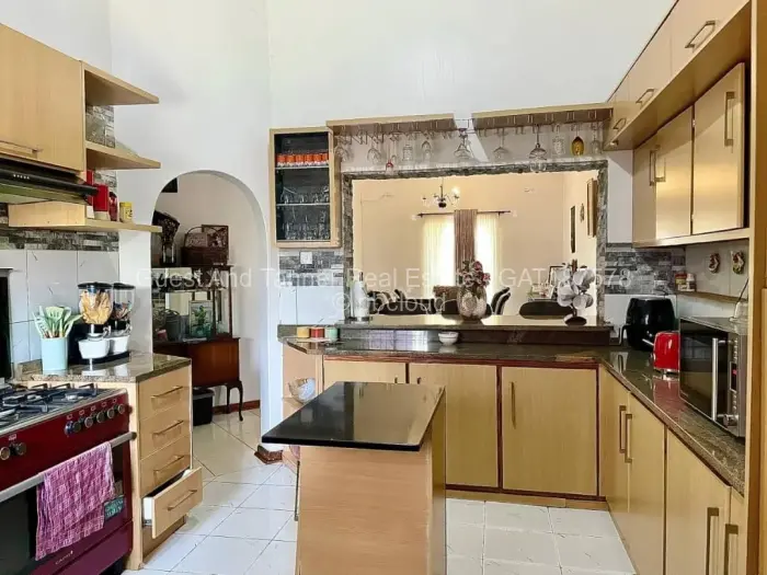 3 Bedroom House for Sale in Ruwa, Ruwa