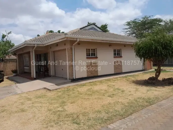 3 Bedroom House for Sale in Waterfalls, Harare
