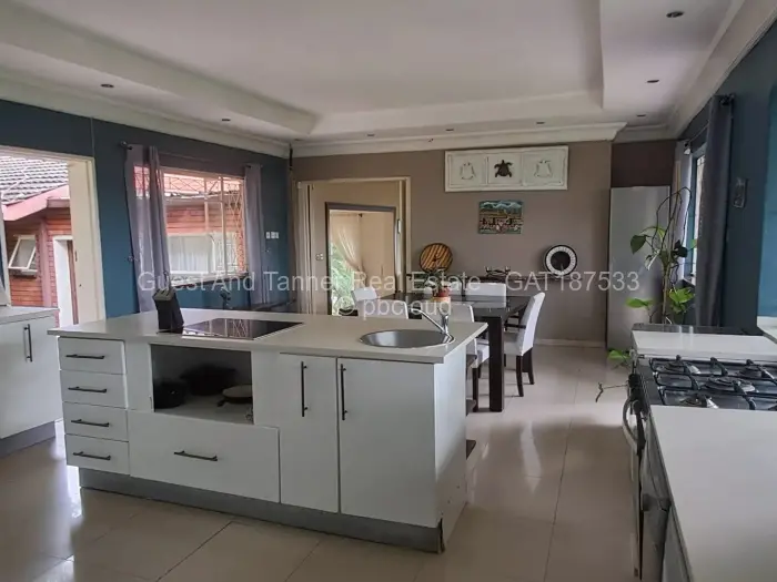 5 Bedroom House for Sale in Glen Lorne, Harare