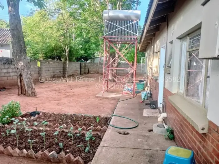 4 Bedroom House for Sale in Victoria Falls, Victoria Falls