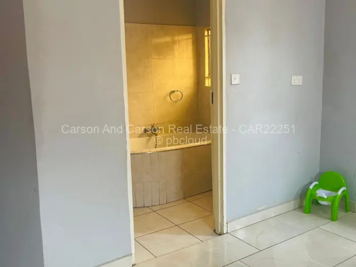 4 Bedroom House to Rent in Springvale, Ruwa