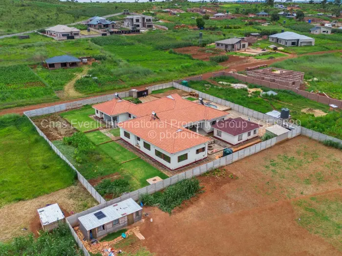 5 Bedroom House to Rent in Crowhill Views, Harare