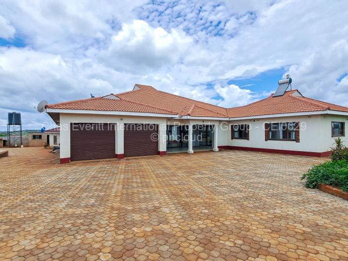 5 Bedroom House to Rent in Crowhill Views, Harare