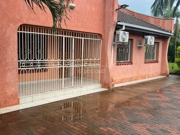 2 Bedroom Cottage/Garden Flat to Rent in Marlborough, Harare