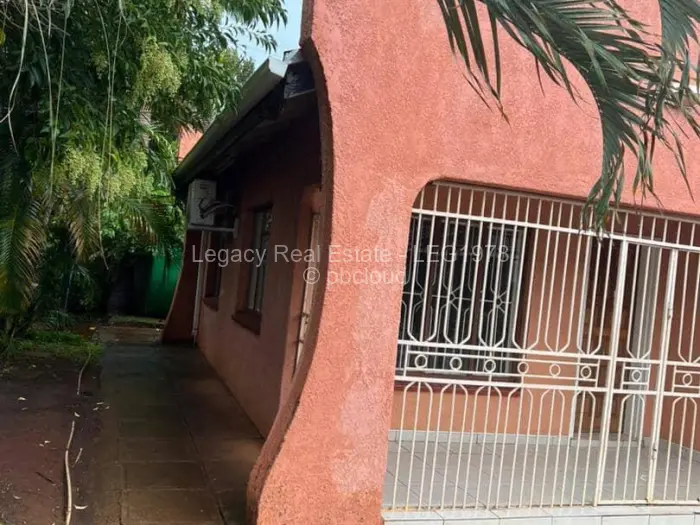 2 Bedroom Cottage/Garden Flat to Rent in Marlborough, Harare