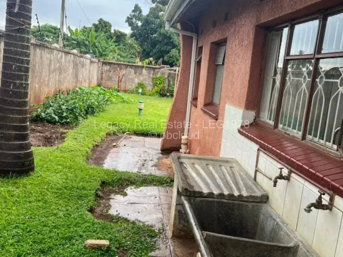 2 Bedroom Cottage/Garden Flat to Rent in Marlborough, Harare