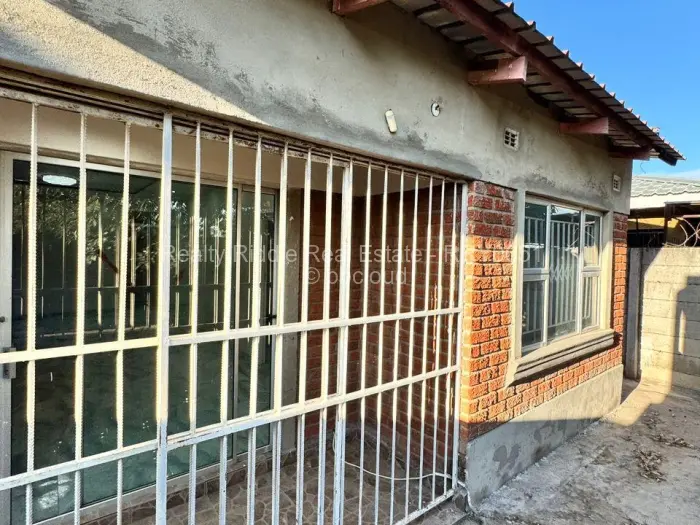 4 Bedroom House for Sale in Southlea Park, Harare