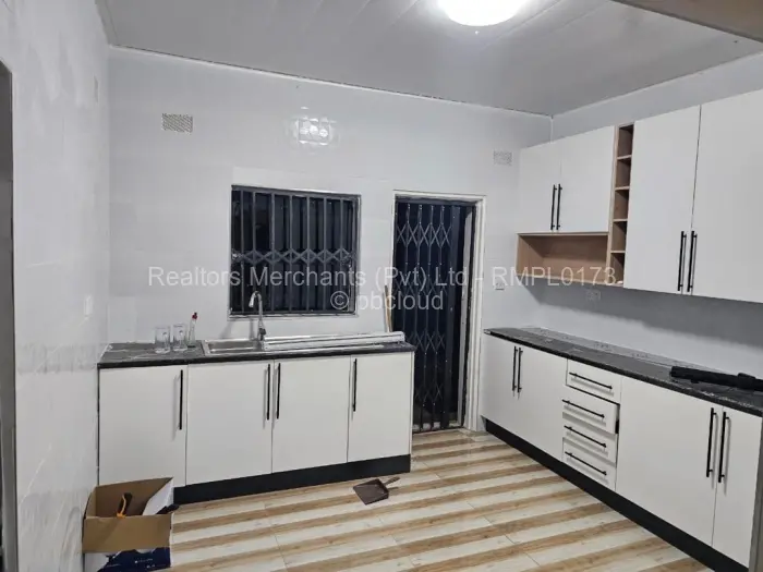 3 Bedroom House to Rent in Sandton Park, Harare