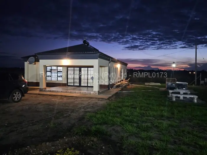 3 Bedroom House to Rent in Sandton Park, Harare