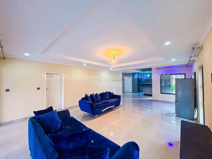 Townhouse/Cluster for Sale in Strathaven, Harare