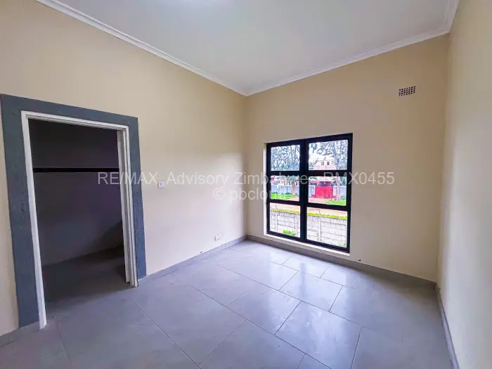 Townhouse/Cluster for Sale in Strathaven, Harare