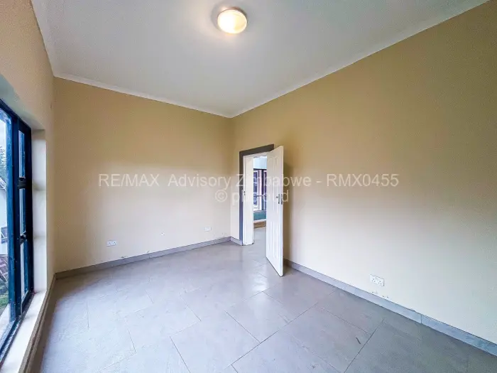 Townhouse/Cluster for Sale in Strathaven, Harare