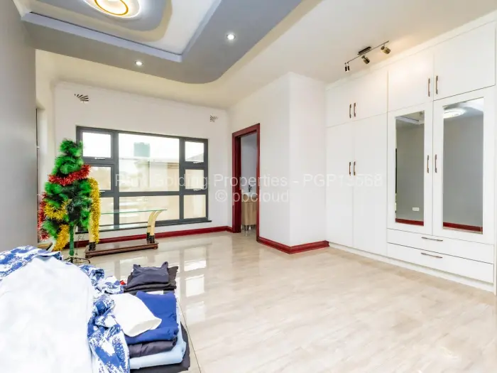 5 Bedroom House for Sale in Sandton Park, Harare