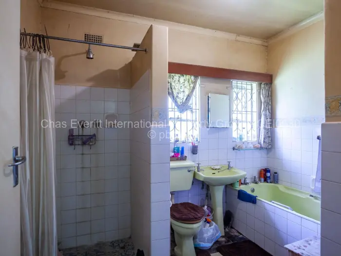 4 Bedroom House for Sale in Chisipite, Harare