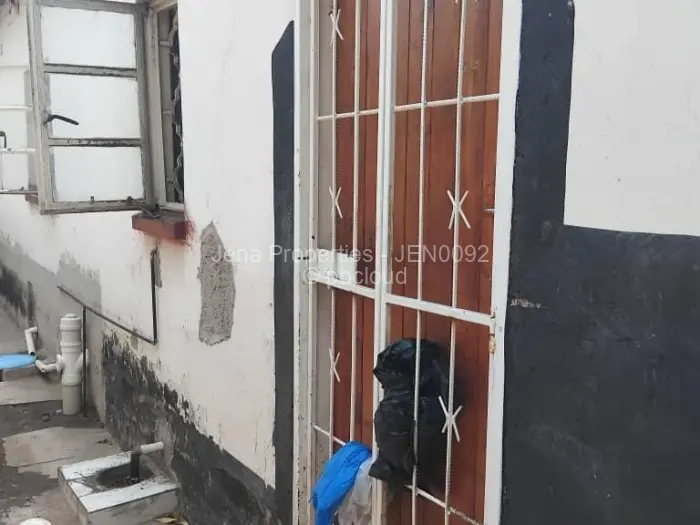 3 Bedroom House for Sale in Glen View, Harare