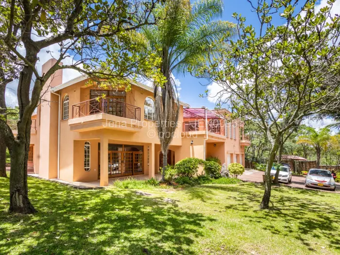 5 Bedroom House for Sale in Glen Lorne, Harare