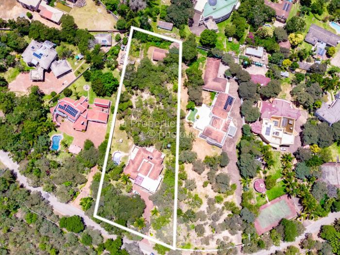 5 Bedroom House for Sale in Glen Lorne, Harare