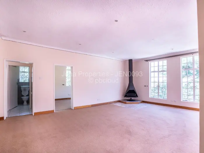 5 Bedroom House for Sale in Glen Lorne, Harare