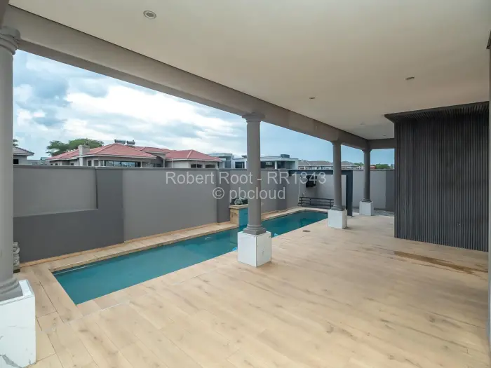 Townhouse/Cluster for Sale in Arlington, Harare