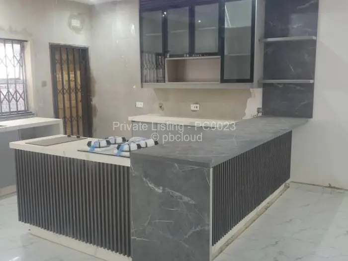 Townhouse/Cluster to Rent in Glen Lorne, Harare