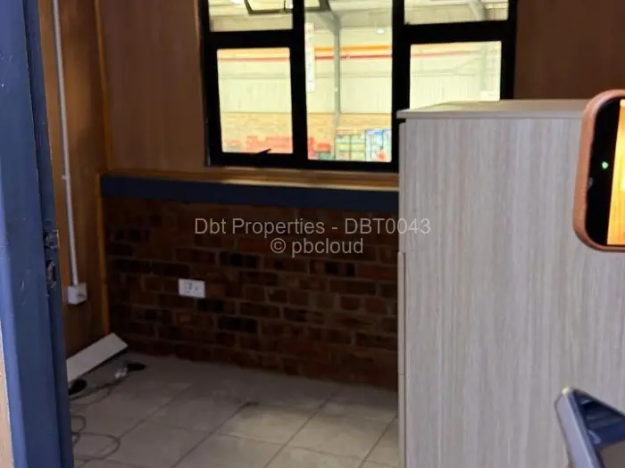 Office to Rent in Hatcliffe, Harare