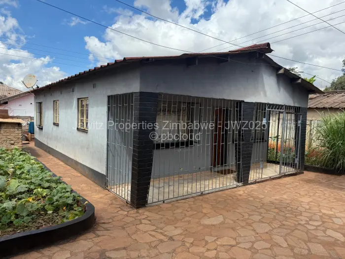 3 Bedroom House for Sale in Warren Park, Harare