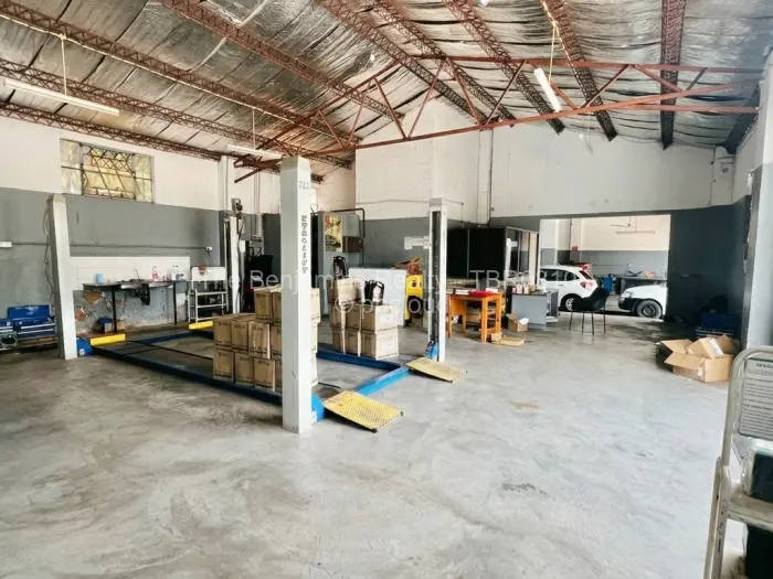 Warehouse/Industrial for Sale in Victoria Falls, Victoria Falls