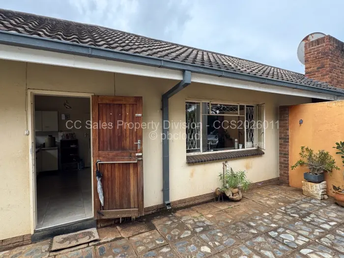 3 Bedroom House for Sale in Matsheumhlope, Bulawayo
