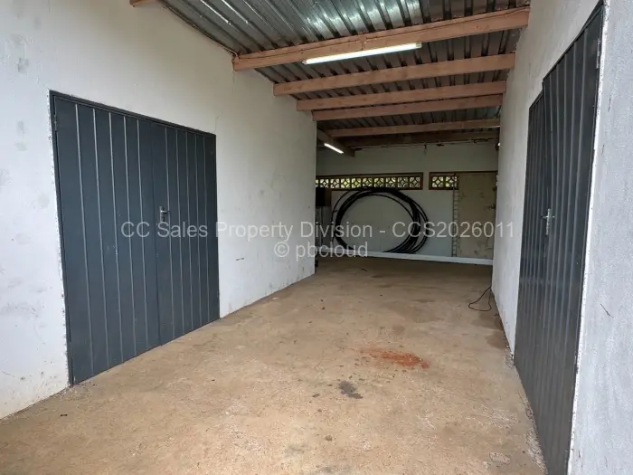 3 Bedroom House for Sale in Matsheumhlope, Bulawayo