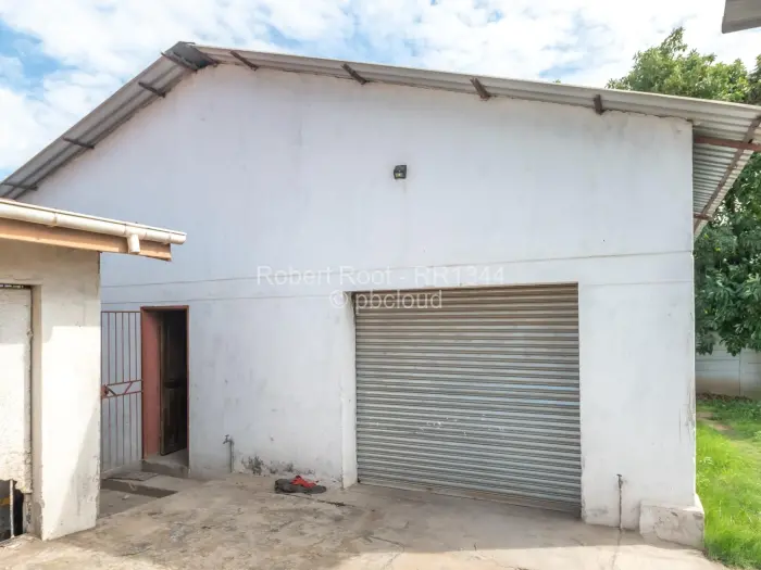 Warehouse/Industrial for Sale in Ardbennie, Harare