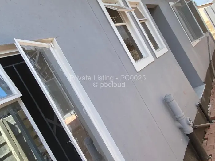 Townhouse/Cluster for Sale in Budiriro, Harare