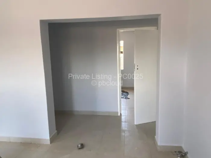 Townhouse/Cluster for Sale in Budiriro, Harare