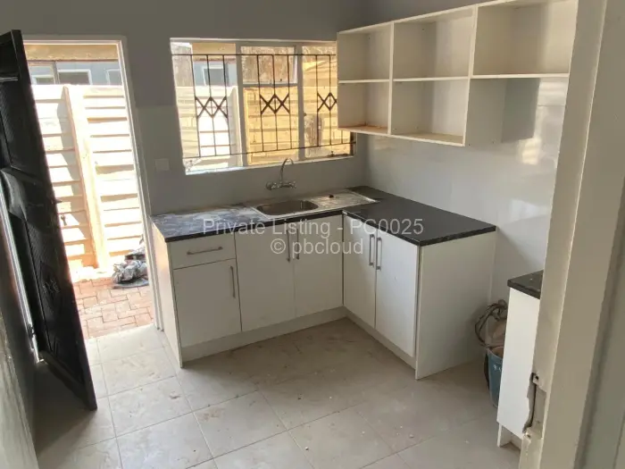 Townhouse/Cluster for Sale in Budiriro, Harare