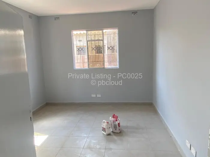 Townhouse/Cluster for Sale in Budiriro, Harare