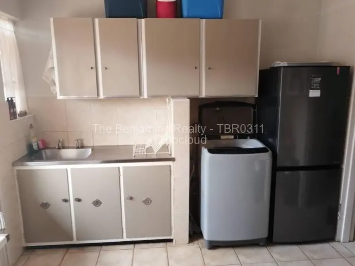 2 Bedroom Cottage/Garden Flat to Rent in Avondale, Harare